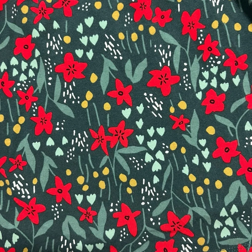 Hanna Andersson Sz 110 (5) Christmas Poinsettia Green & Red Holiday Twirl Dress